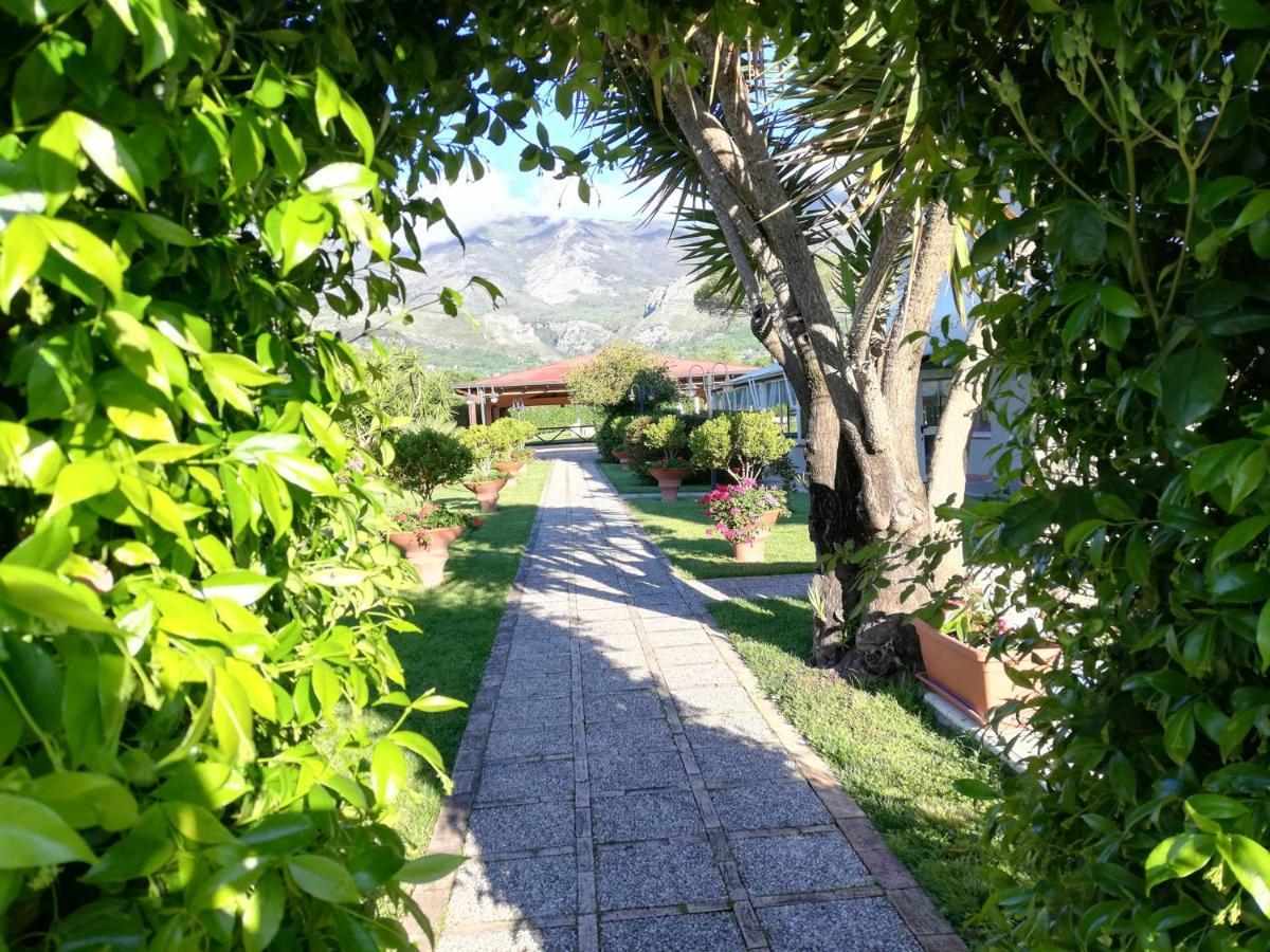 Saturnia Garden Bed and Breakfast Spigno Saturnia Εξωτερικό φωτογραφία